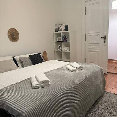 Grosses Apartment Am Kudamm Берлин Екстериор снимка