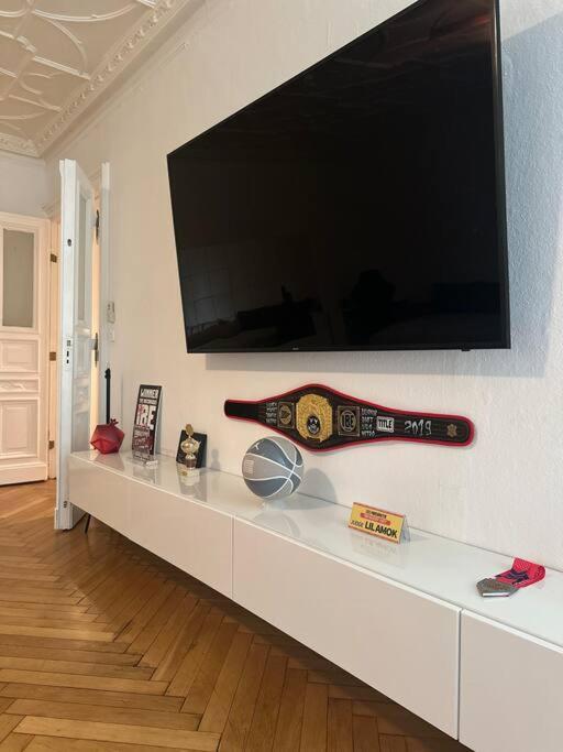 Grosses Apartment Am Kudamm Берлин Екстериор снимка
