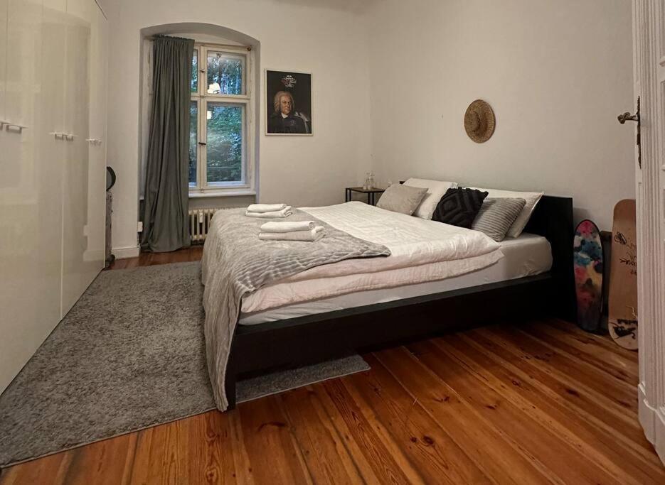 Grosses Apartment Am Kudamm Берлин Екстериор снимка